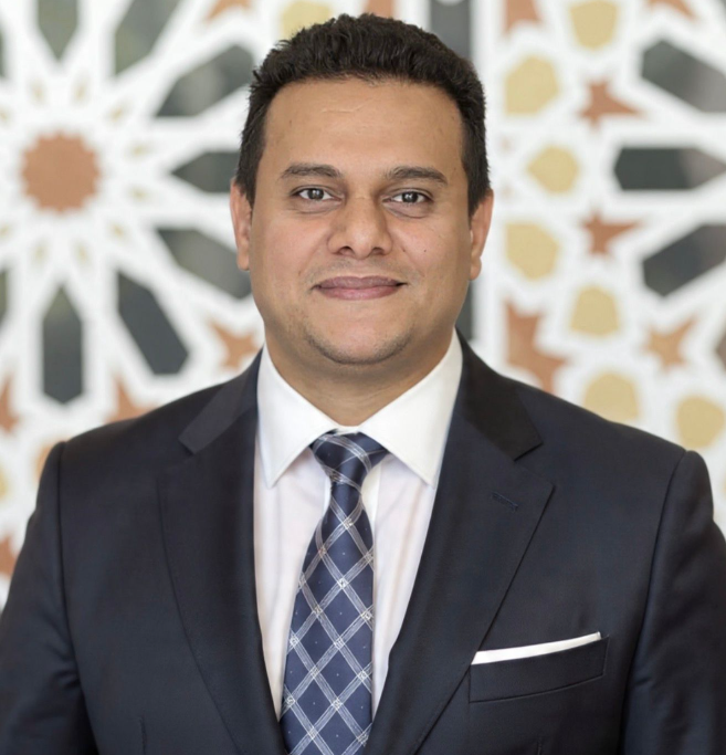 الدكتور علي أحمد رأفت الدكتور علي أحمد رأفت